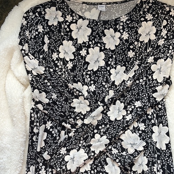 Old Navy Black & White Floral Dress - Picture 4 of 4